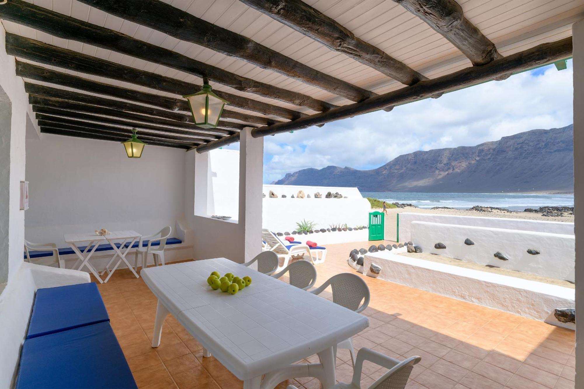 Famara Caracolillos, La Casa Esterno foto
